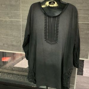 Gimmick Black Blouse